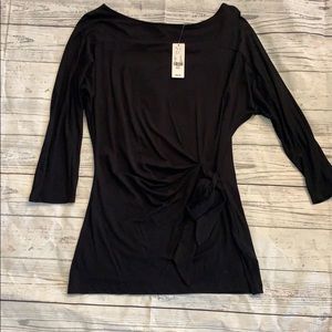 Cute NWT black shirt.